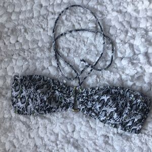 🌺Kirra Swimsuit Top SZ L 🌺